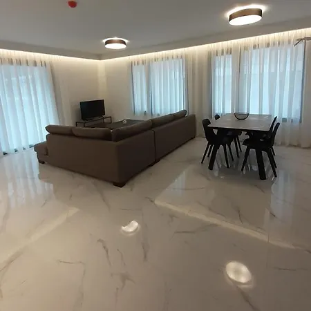 Under The Rocks Lägenhet