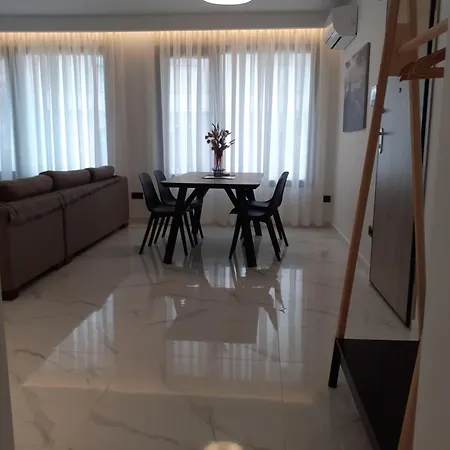 Under The Rocks Daire *