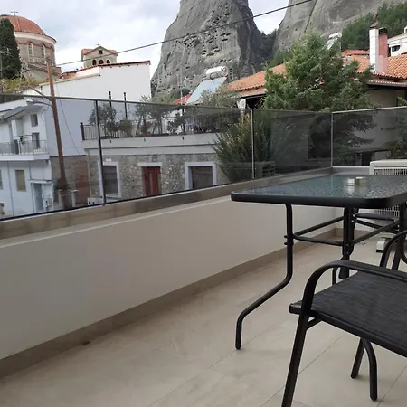 Under The Rocks Kalampáka