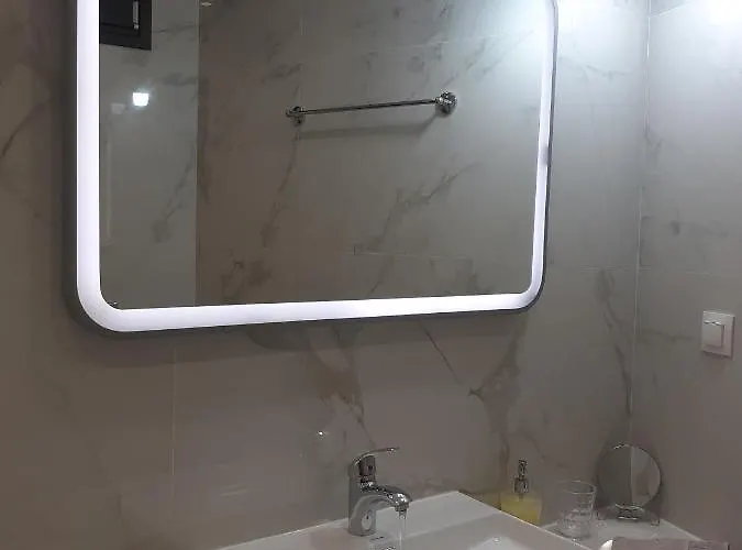 Under The Rocks カランバカ