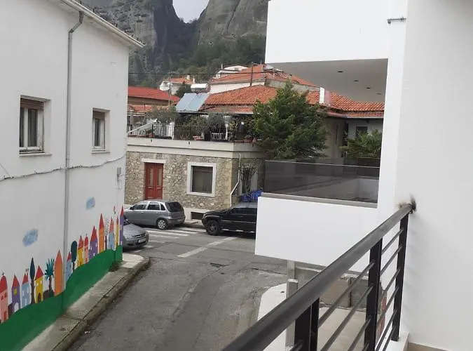 アパート Under The Rocks カランバカ