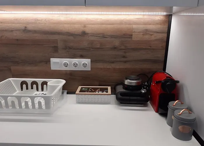 Under The Rocks * カランバカ