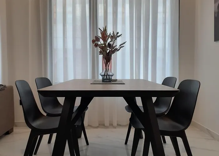 アパート Under The Rocks カランバカ