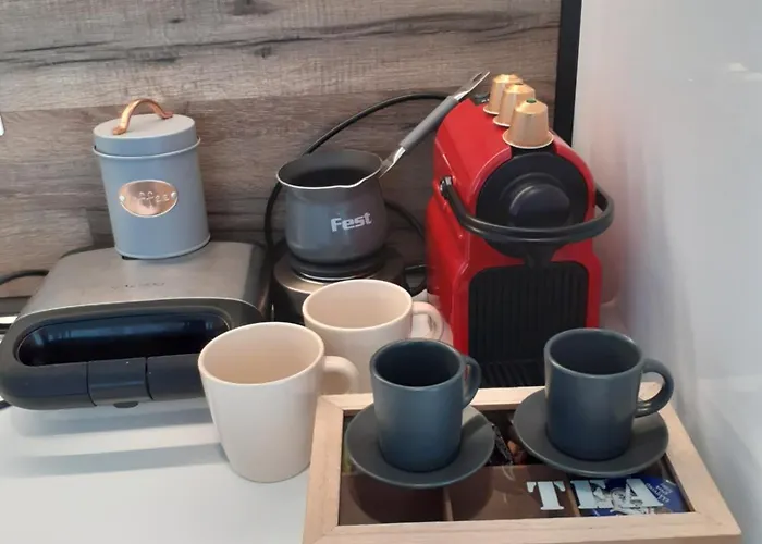 アパート Under The Rocks *